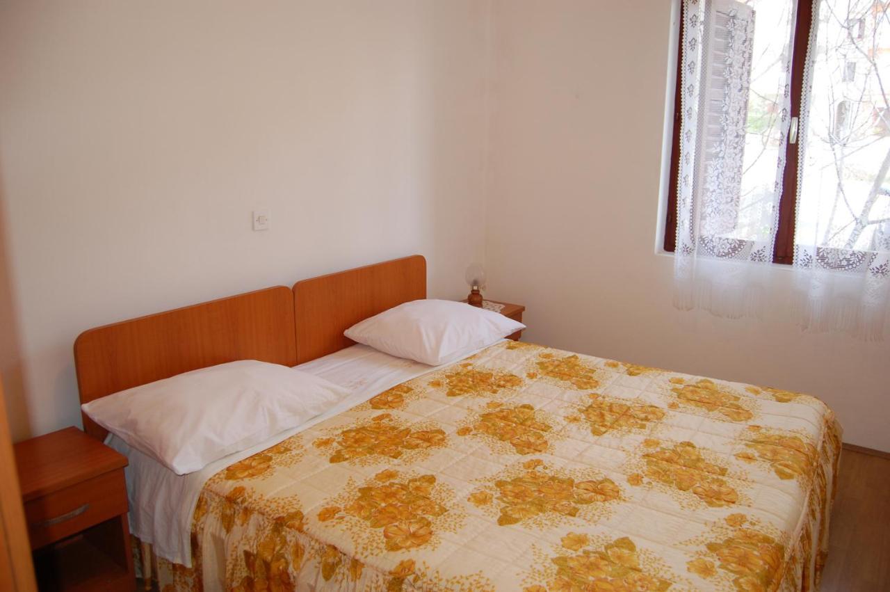 Apartments Villa Angela Krk Town Chambre photo