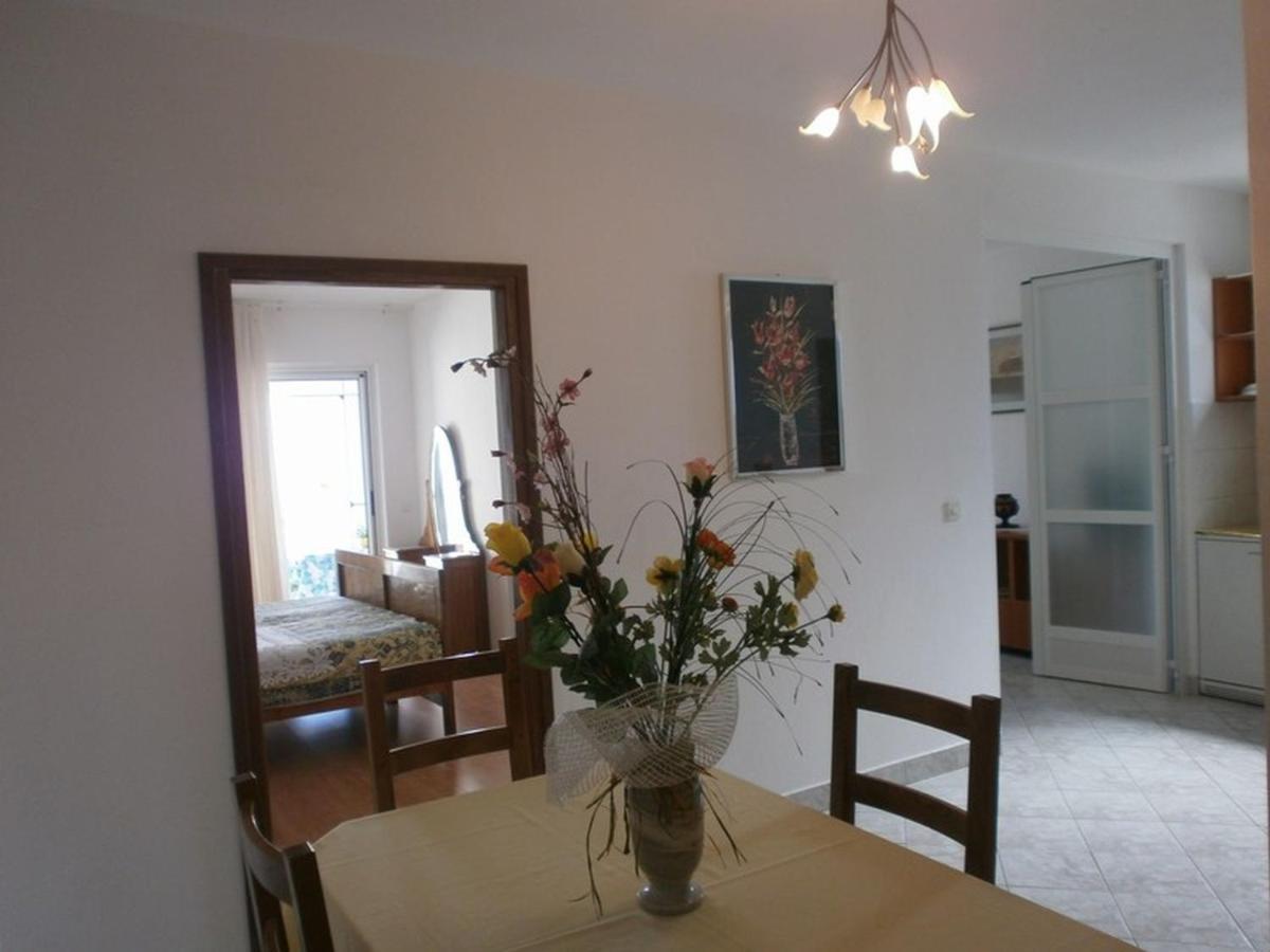 Apartments Villa Angela Krk Town Chambre photo
