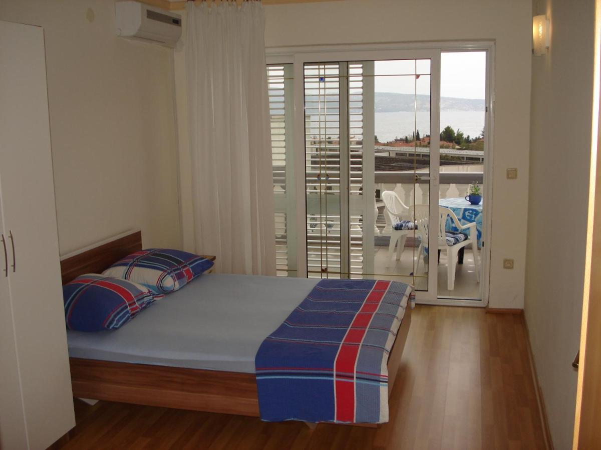 Apartments Villa Angela Krk Town Chambre photo