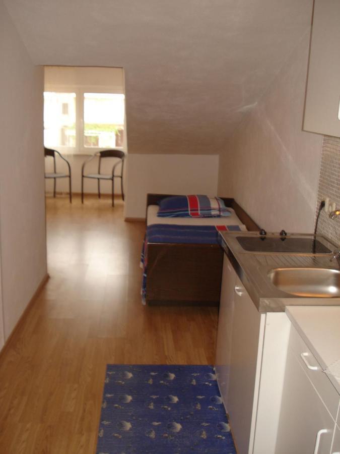 Apartments Villa Angela Krk Town Chambre photo