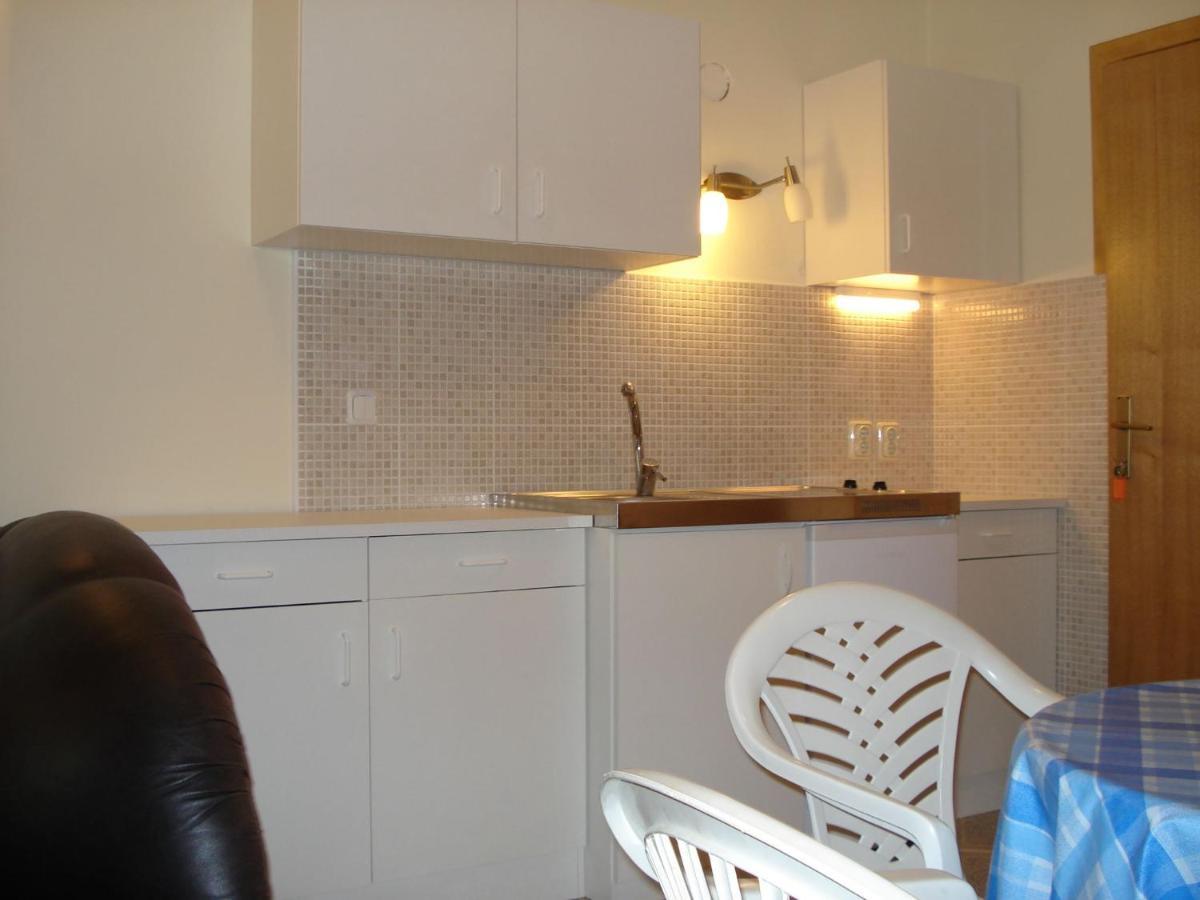 Apartments Villa Angela Krk Town Chambre photo